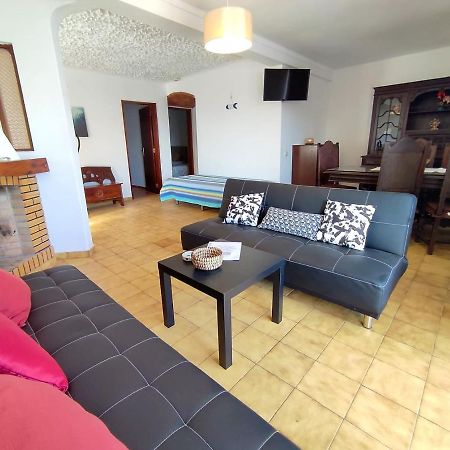 Apartamento V2 Pedro - By Bedzy อัลบูเฟรา ภายนอก รูปภาพ