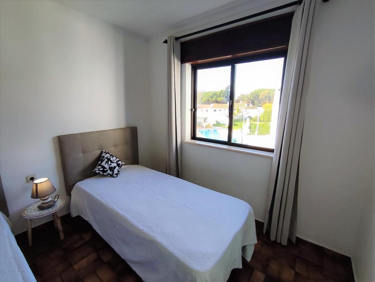Apartamento V2 Pedro - By Bedzy อัลบูเฟรา ภายนอก รูปภาพ