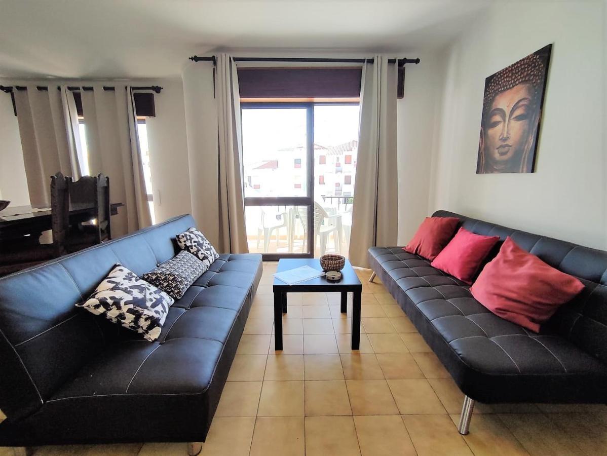 Apartamento V2 Pedro - By Bedzy อัลบูเฟรา ภายนอก รูปภาพ