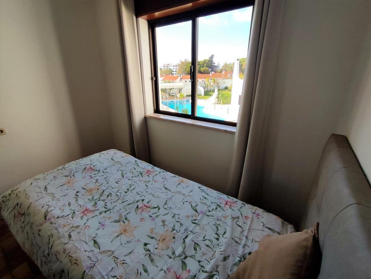 Apartamento V2 Pedro - By Bedzy อัลบูเฟรา ภายนอก รูปภาพ